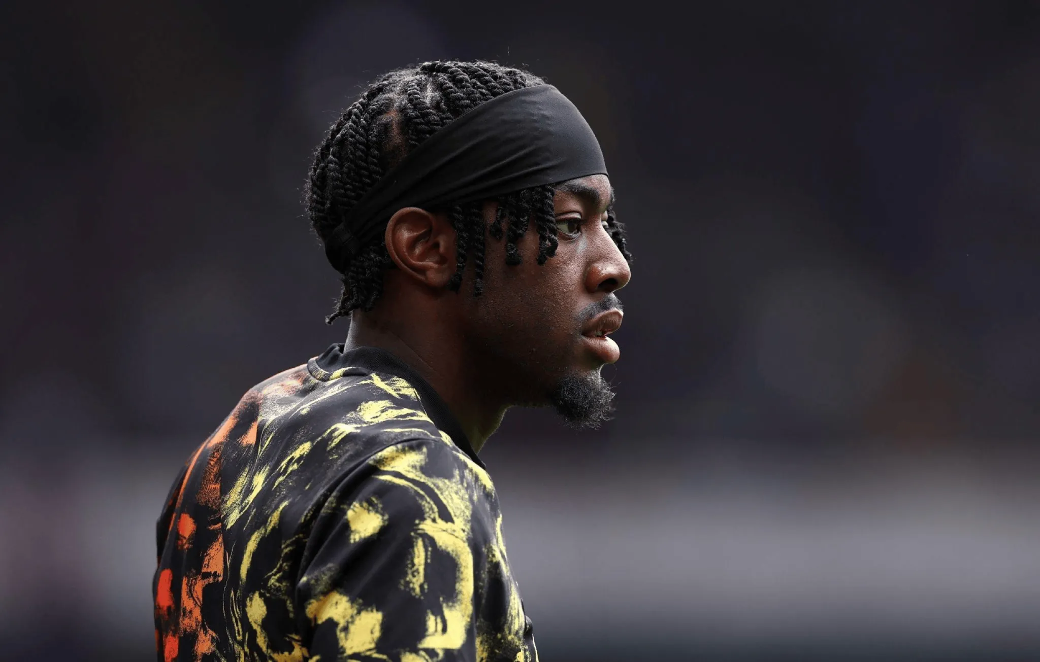 电竞比分-埃兰加本场数据：0射门，5次对抗全负，1次关键传球