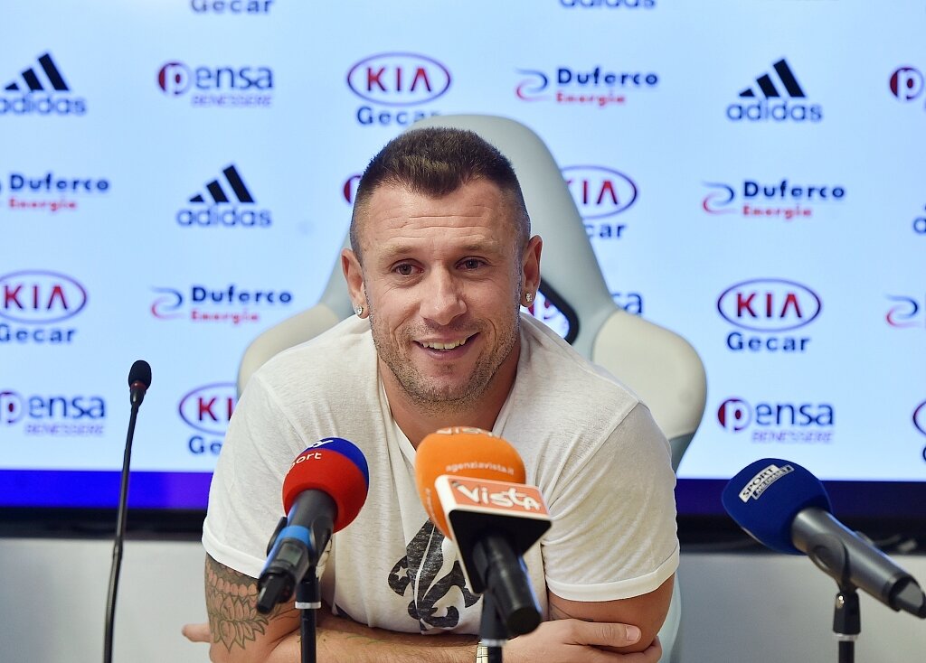 电竞比分-卡萨诺：劳塔罗是世界最强的两三名中锋之一，齐沃的工作值得称赞